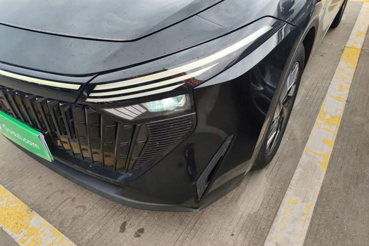 Used Venucia V DD-i 2023 110 km iE Version Left Front Headlight