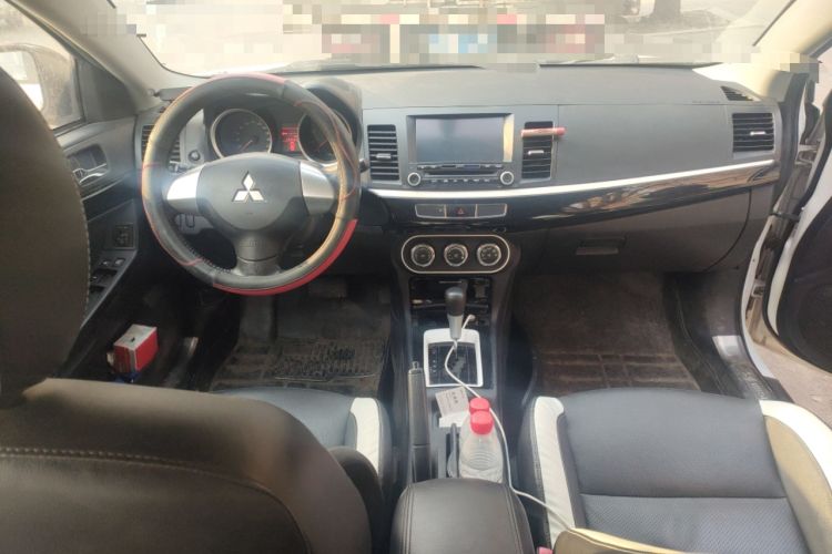 Used Mitsubishi Lancer EX 2016 1.8L CVT Black-and-White Retro Edition