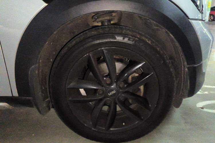 Used MINI Countryman 2016 1.6T COOPER ALL4 Fun Equipment Enthusiast Right Front Wheel Hub