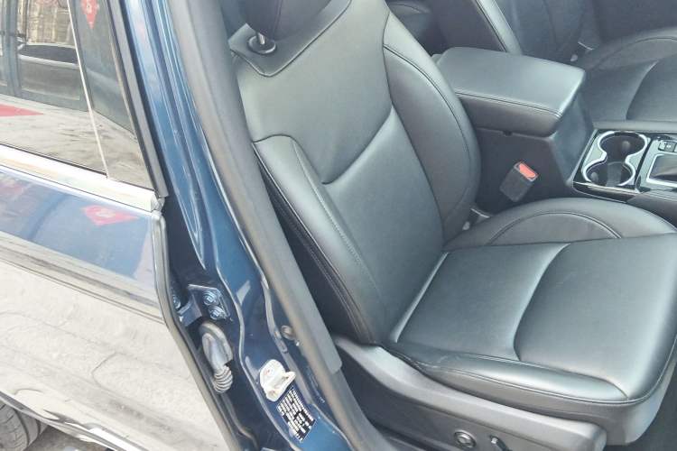 Used Jeep Grand Commander 2022 2.0T Two-Wheel Drive Luxury Version