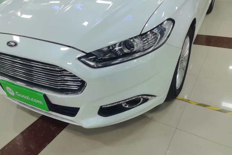 Used Ford Mondeo 2013 2.0L GTDi 200 Fashion Edition Left Front Headlight