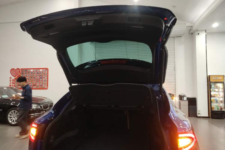 Used Maserati Levante 2019 3.0T Standard Version China VI Trunk