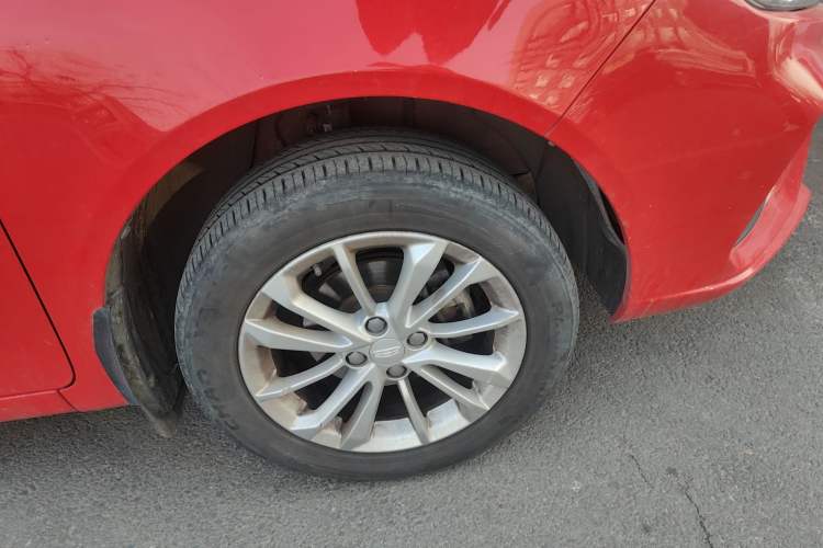 Used Geely Auto Vision 2019 Upgraded Model 1.5L Manual Luxury Version China V Standard
