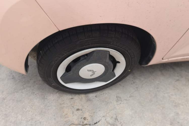 Used Wuling Hongguang MINIEV 2021 Macaron Fashion Model Lithium Iron Phosphate
