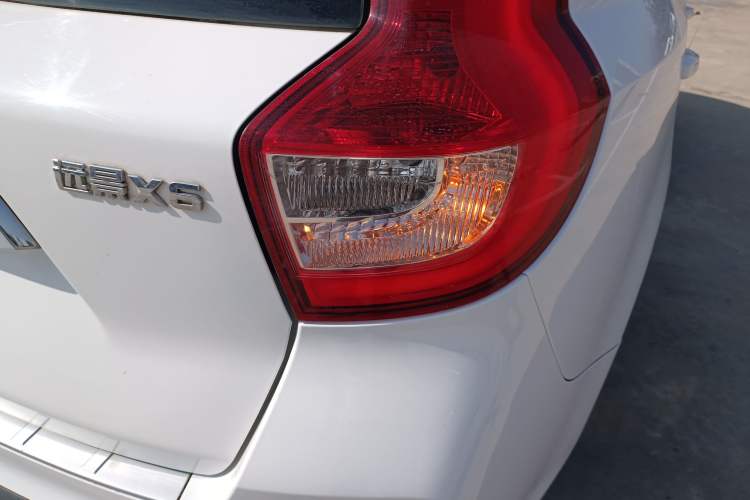 Used Geely Auto Vision X6 2016 1.8L Manual Luxury Model