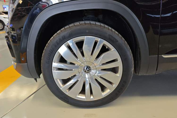 Used Volkswagen Teramont 2024 380TSI Four-Wheel Drive Longxiang Edition
