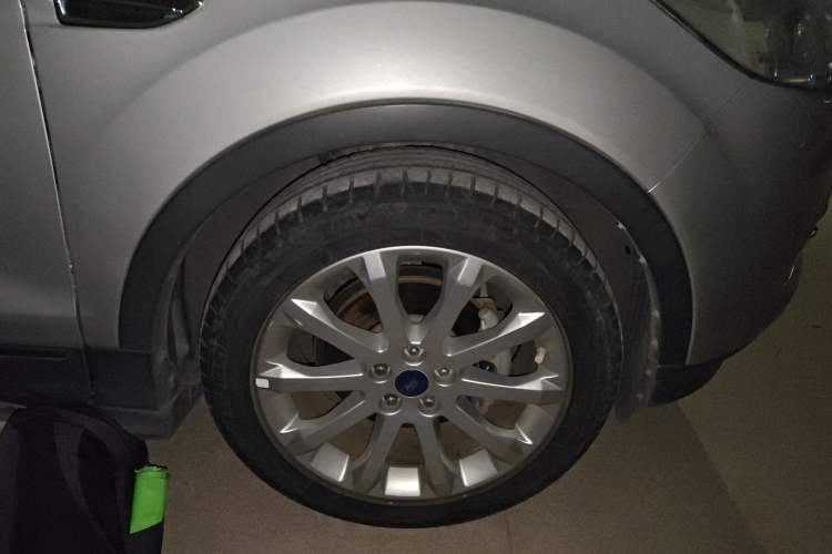 Used Ford Kuga 2013 1.6L GTDi Two-Wheel-Drive Comfort Model