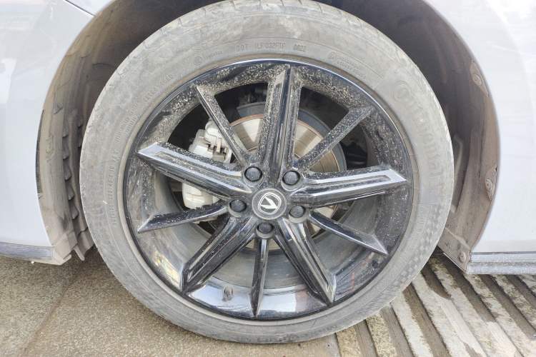 Used Changan UNI-V 2022 1.5T Prestige Version