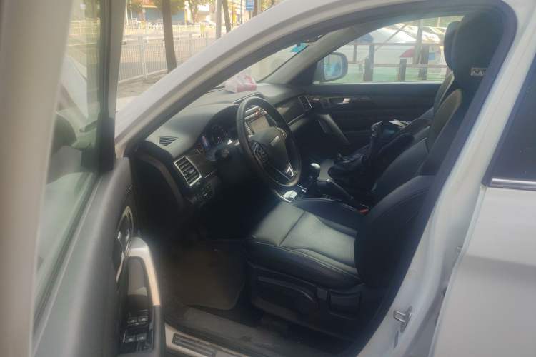 Used Haval H2 2016 Red Label 1.5T Manual Two-Wheel Drive Elite Model