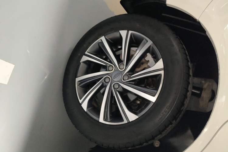 Used Geely Auto Vision X6 2020 1.4T Manual Luxury Model
