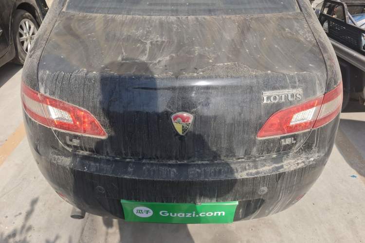 Used Lotus L5 2011 Sedan 1.6L Manual Fashion Edition