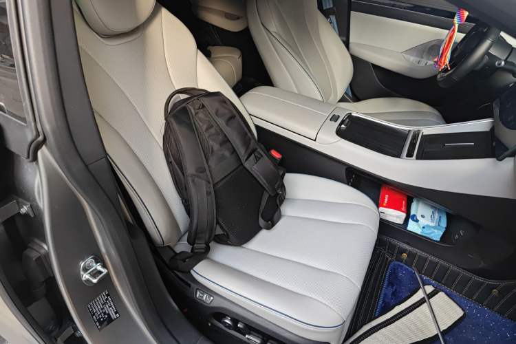 Used Hima Luxeed S7 2024 Max
