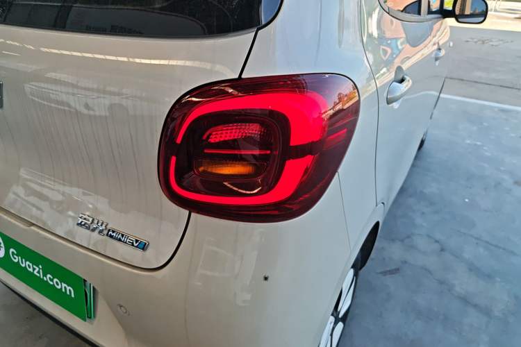 Used Wuling Hongguang MINIEV 2025 Four-Door Version Advanced Edition