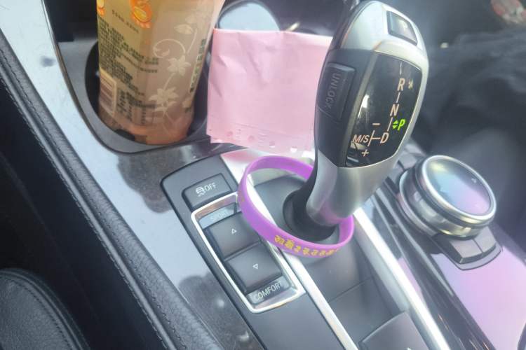 Used BMW 5 Series 2014 535Li Leading Model
