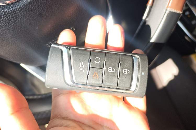 Used GAC Trumpchi M6 2019 270T Automatic Luxury Edition (7-seater) China V Standard
