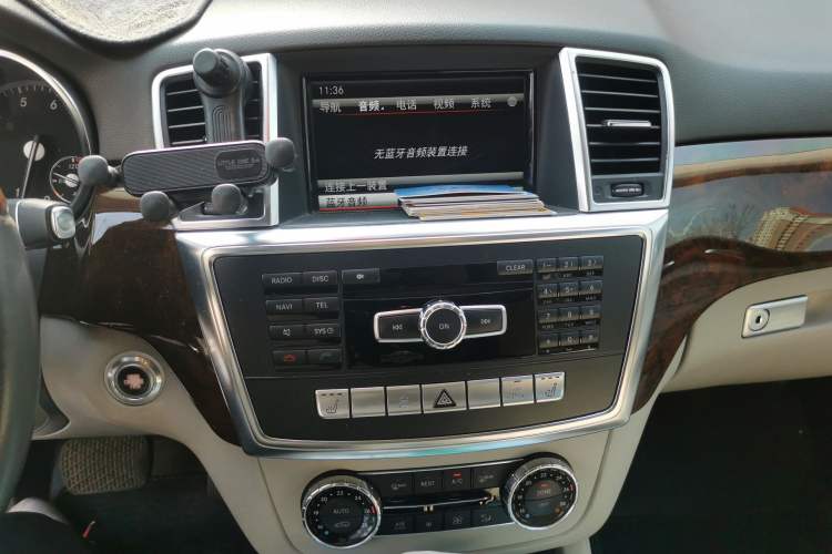 Used Mercedes-Benz M-Class 2012 ML 350 Luxury Edition