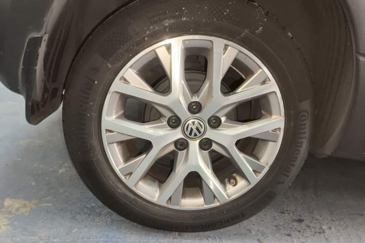 Used Volkswagen Polo 2014 1.6L Cross Polo Automatic
