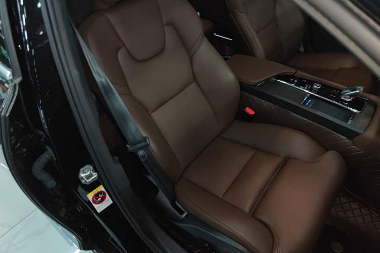 Used Volvo S90 2021 B5 Zhiyuan Luxury Edition