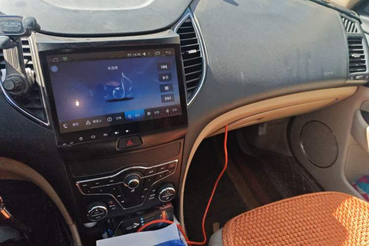 Used Bestune B50 2013 1.6L manual luxury version Audio And AC Panel