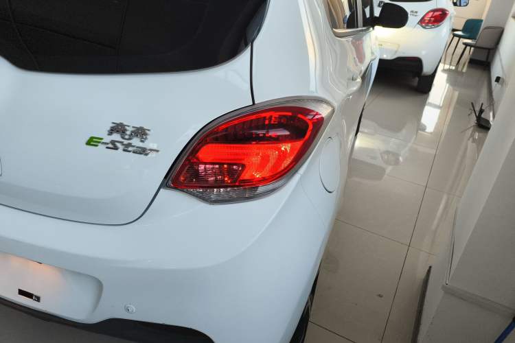 Used Oshan Benni E-Star 2022 Qingxin Edition Colorful Model Lithium Iron Phosphate