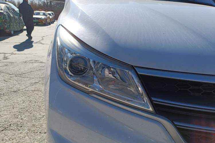 Used Baojun 730 2019 1.5T CVT Fashion Model 7 Seats China V Emission Standard