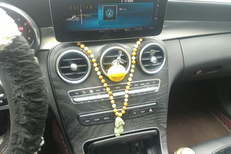 Used Mercedes-Benz C-Class 2019 C 260 L Sport Edition Audio And AC Panel