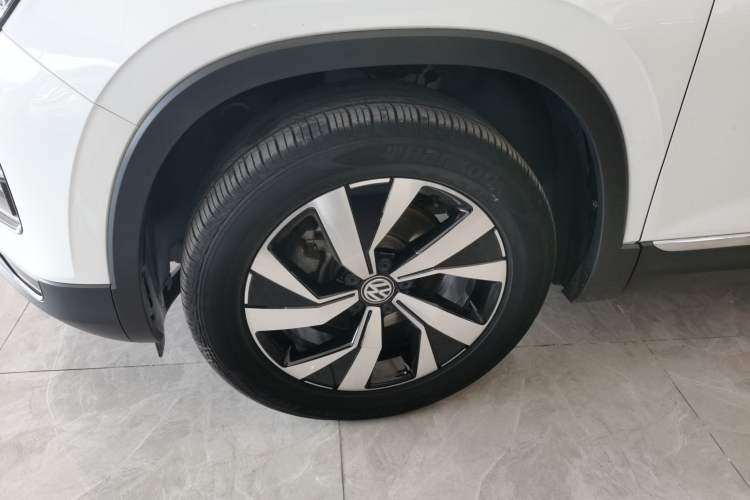 Used Volkswagen Tayron 2022 280TSI Two-Wheel Drive Luxury Smart Connectivity Version
