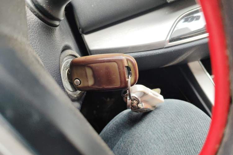 Used CHANGAN OSHAN X7 2020 1.5T Manual Luxury Version