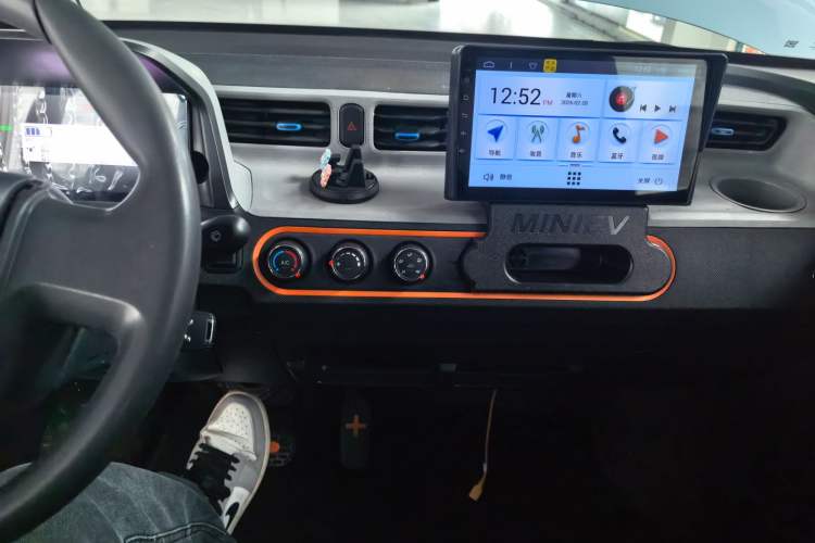 Used Wuling Hongguang MINIEV 2022 Easy Version Lithium Iron Phosphate
