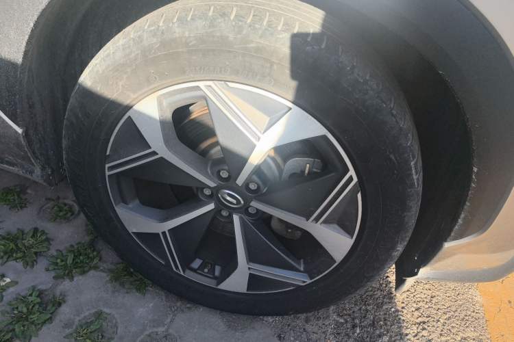 Used AION V 2020 70 Driving Premium Edition Right Front Wheel Hub