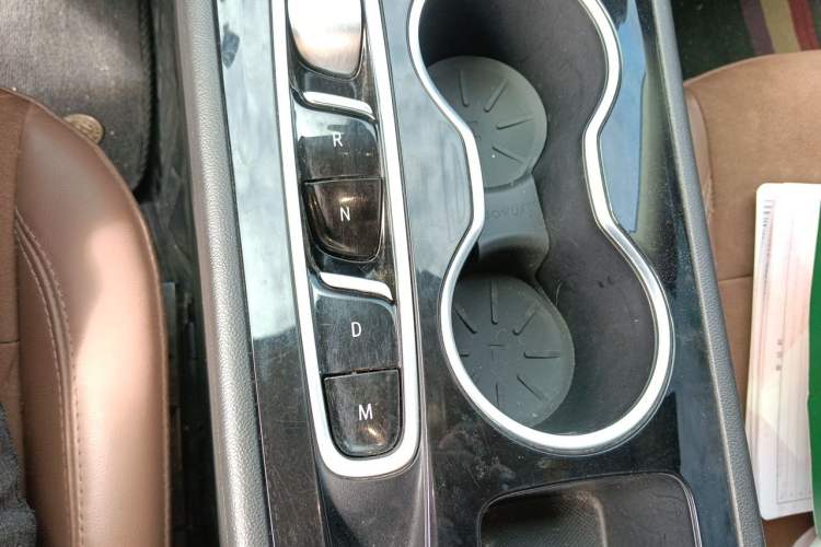 Used Buick Regal 2022 552T Smart Edition Gear Lever