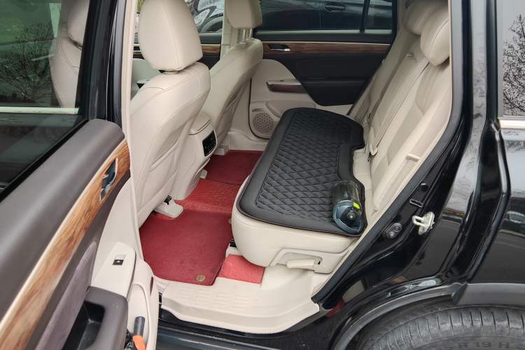 Used GAC Trumpchi GS8 2017 320T Two-Wheel Drive Luxury Smart Connectivity Version (7 Seats)