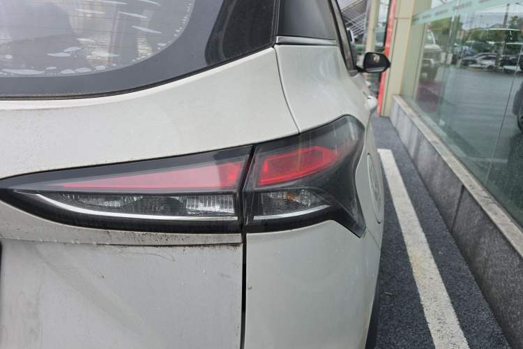 Used Baojun 510 2019 1.5L Automatic Enjoyment Model China V Emission Standard Right Rear Taillight