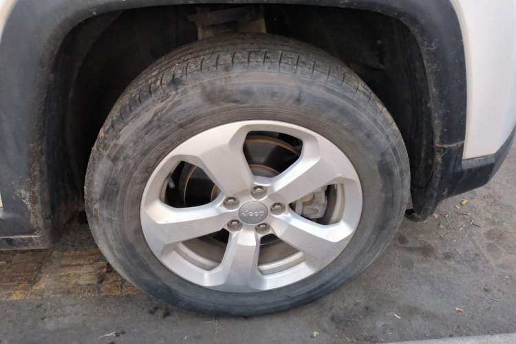 Used Jeep Compass 2017 200T Automatic Comfort Edition