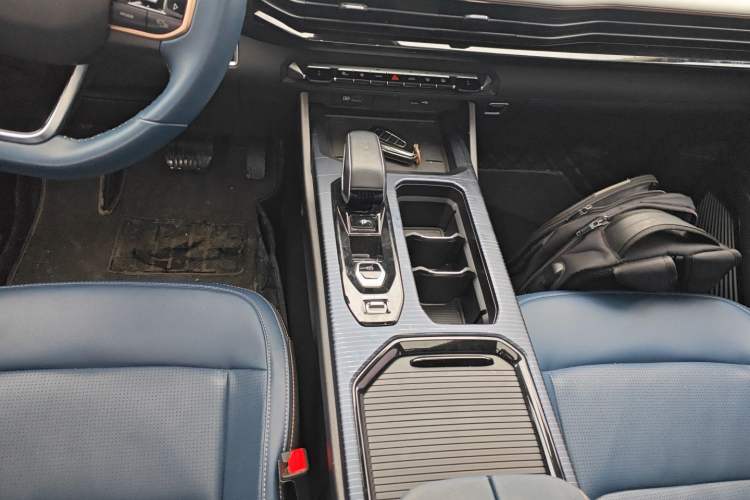 Used Livan Livan 9 2023 470 km Leading Edition
