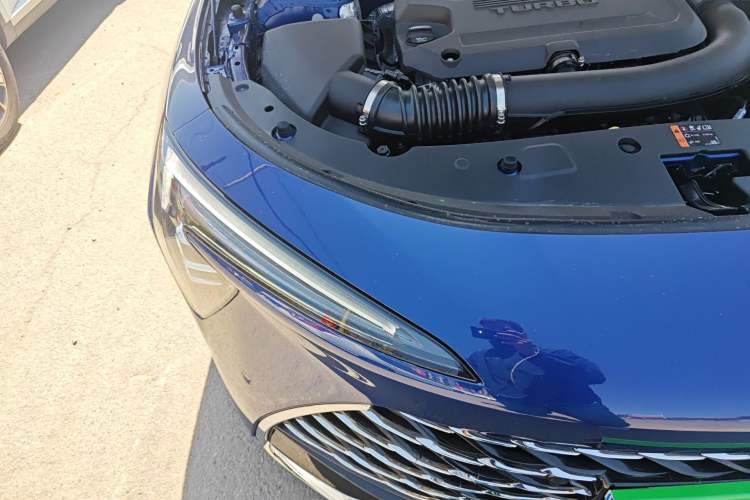 Used Buick LaCrosse 2025 Platinum Avia Edition