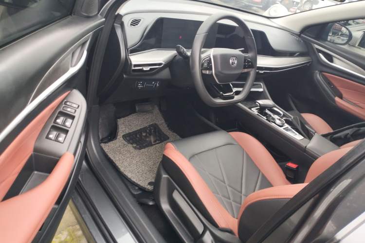 Used CHANGAN Eado 2023 Changan Edition PLUS Blue Whale NE 1.4T GDI DCT Prestige Version