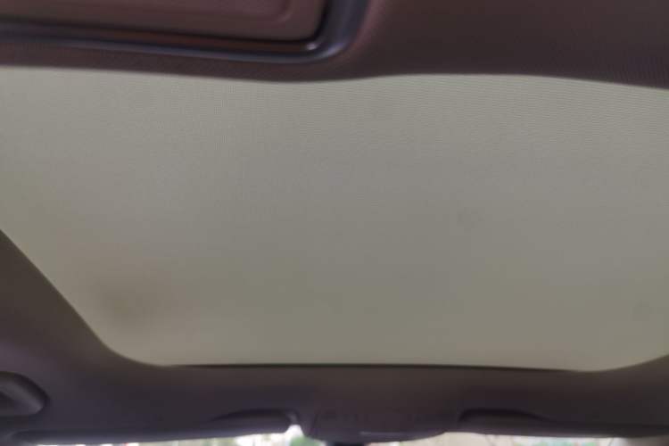 Used Mercedes-Benz E-Class 2022 Second Facelift E 300 L Luxury Edition Headliner