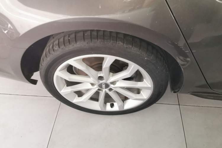 Used Audi A4L 2019 40 TFSI Fashion Edition China VI Emission Standard
