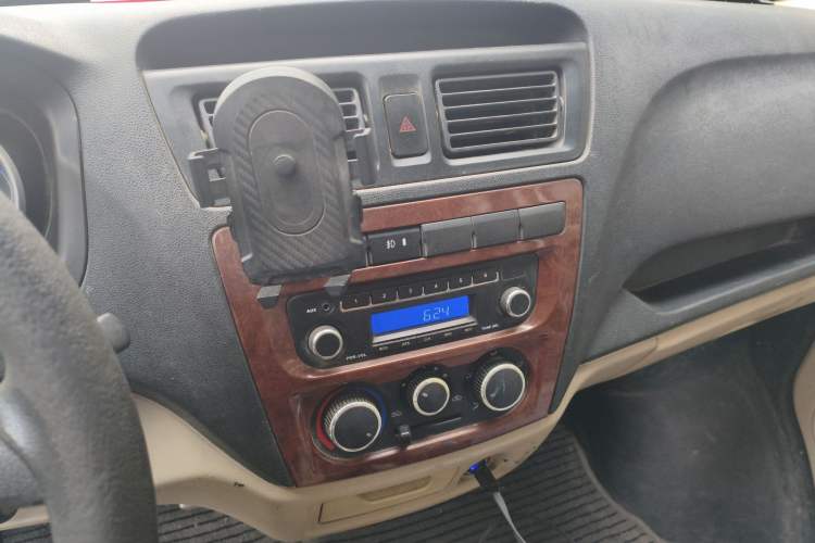 Used CHANGAN KAICHENG Ruixing M80 2018 1.5L Comfort Van Flat Roof Back-Hinged Doors 4G15S
