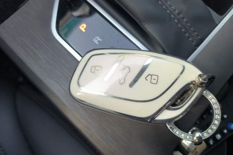 Used Roewe i5 2026 Model 1.5L CVT Luxury Version
