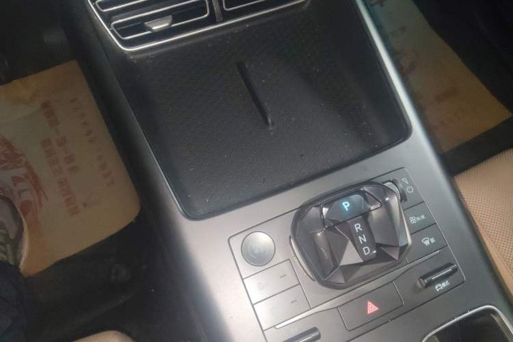 Used BYD Song Pro New Energy 2025 Second-Generation DM-i 115KM Overachiever Trim Gear Lever