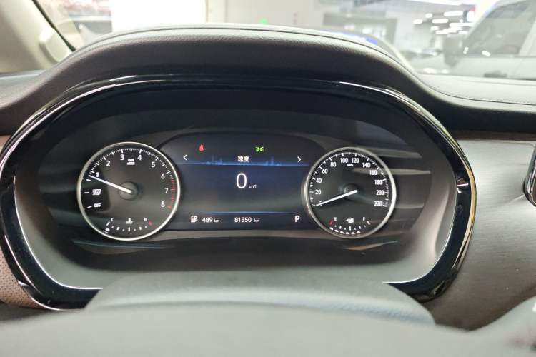 Used Buick GL8 2023 Land Executive Class Comfort Model
