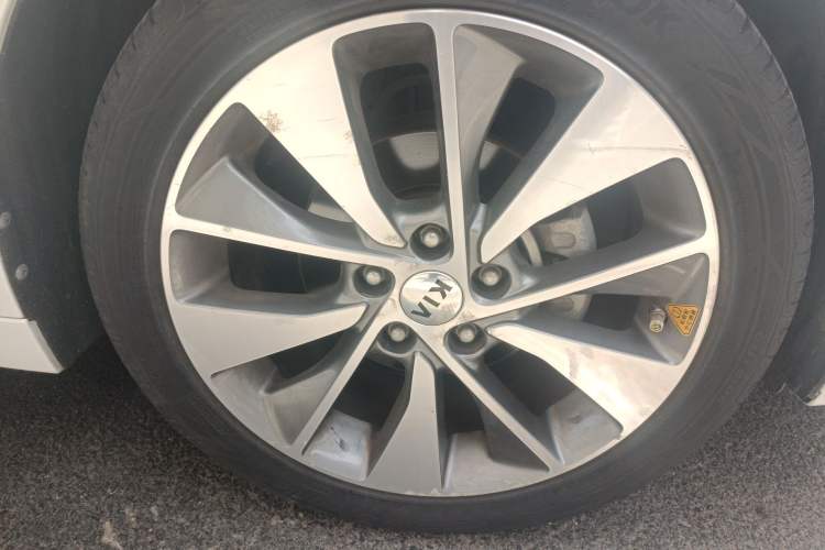 Used Kia K5 2016 2.0L Automatic LUX
