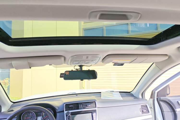 Used Haval M6 2019 1.5T DCT Two-Wheel Drive Elite Version China VI Standard
