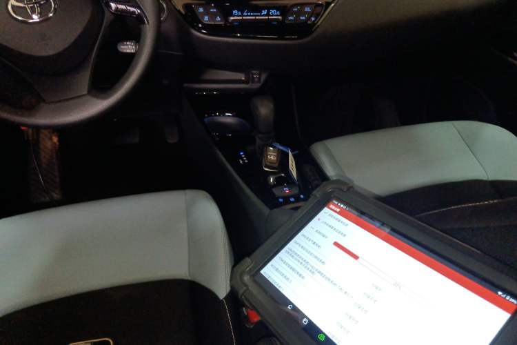 Used Toyota IZOA 2020 2.0L Yi Xiang CARE Gear Lever