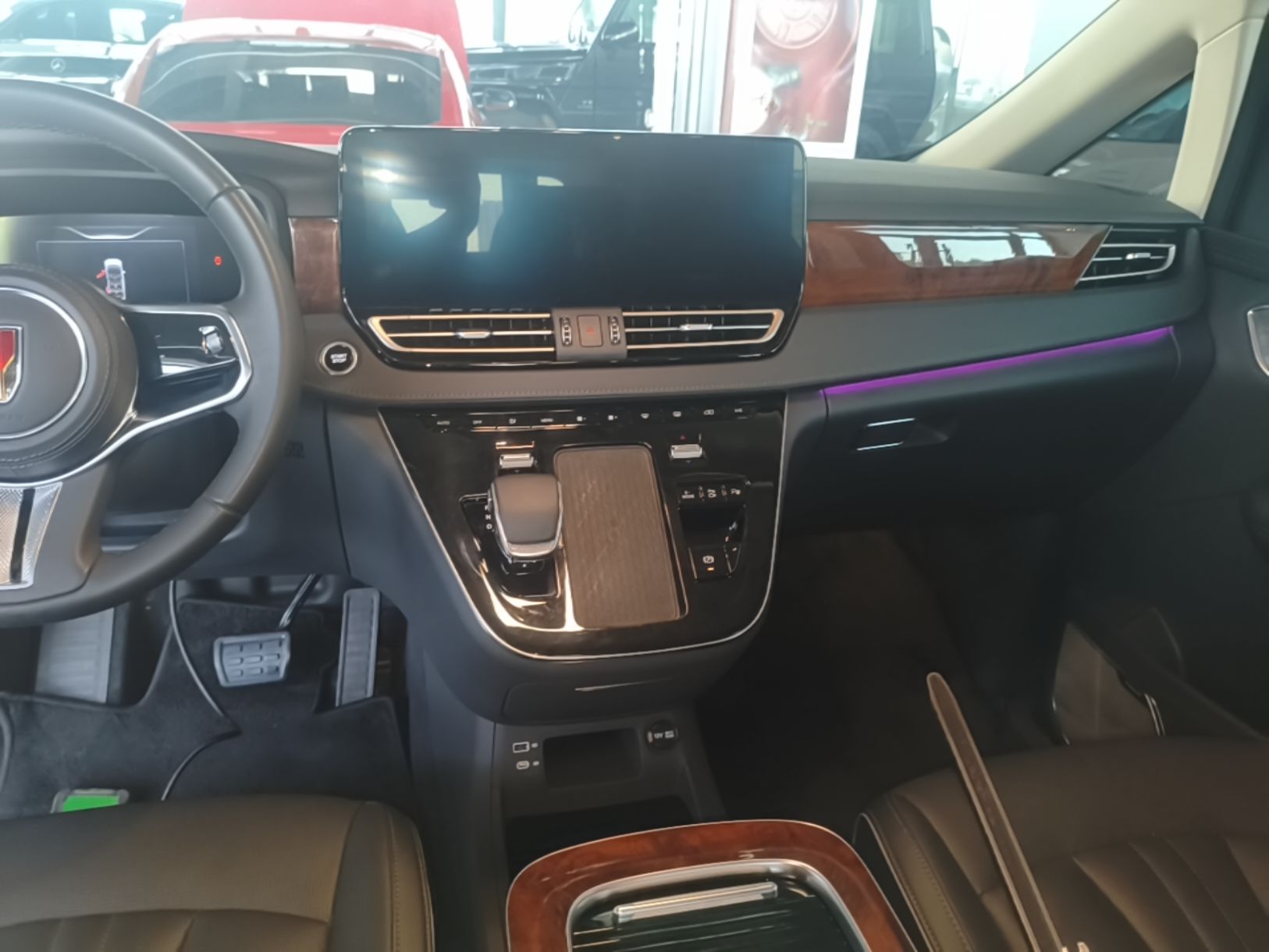 Hongqi HQ9 PHEV 2024 2.0T Four-Wheel Drive Luxury Edition — снимка 20