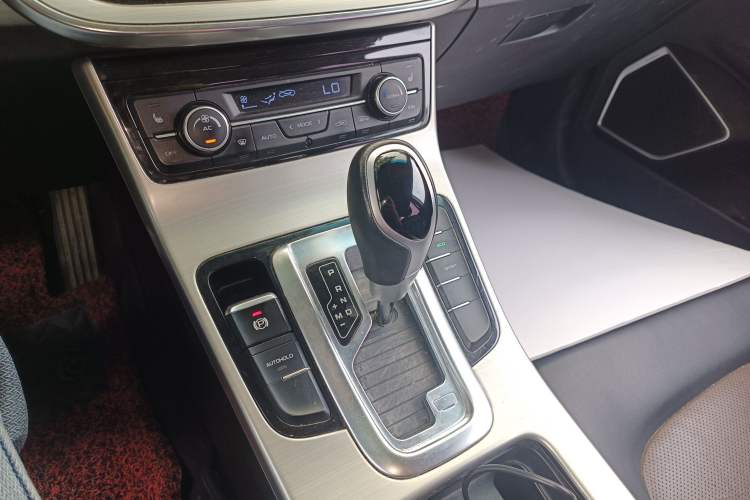Used Geely Auto Emgrand GL 2017 1.3T DCT Luxury Model Gear Lever