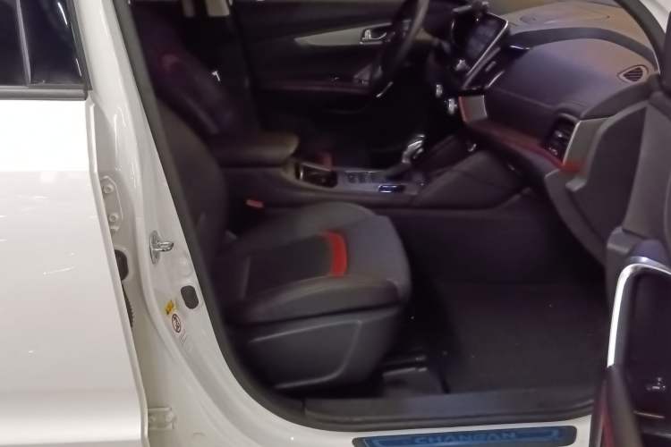 Used CHANGAN CS55 2018 1.5T Automatic Colorful Edition China V Standard