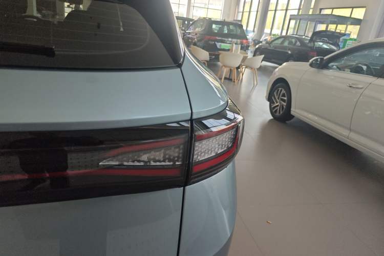 Used Volkswagen ID.4 X 2025 Revised Version Smart Edition Purely Intelligent Enjoyment Version Right Rear Taillight